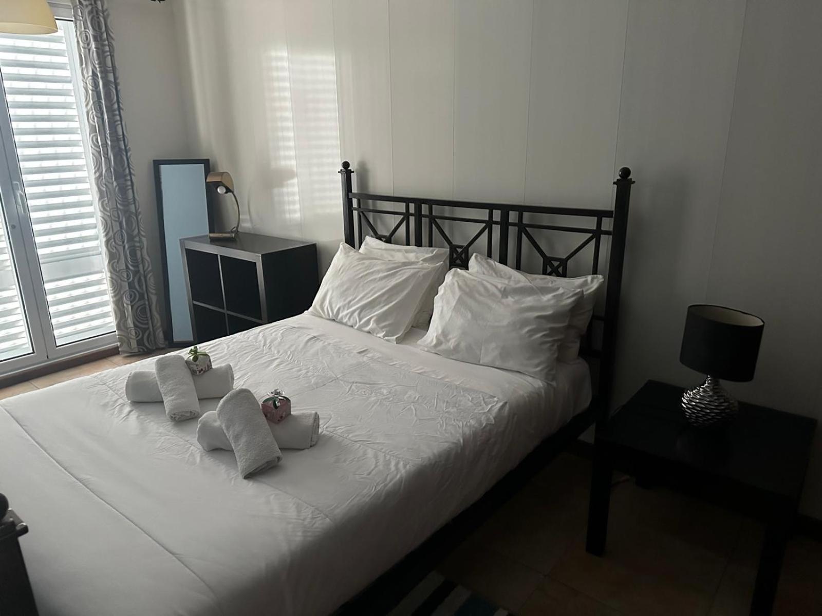 Azor International Apartment I ปอนตาเดลกาดา ภายนอก รูปภาพ