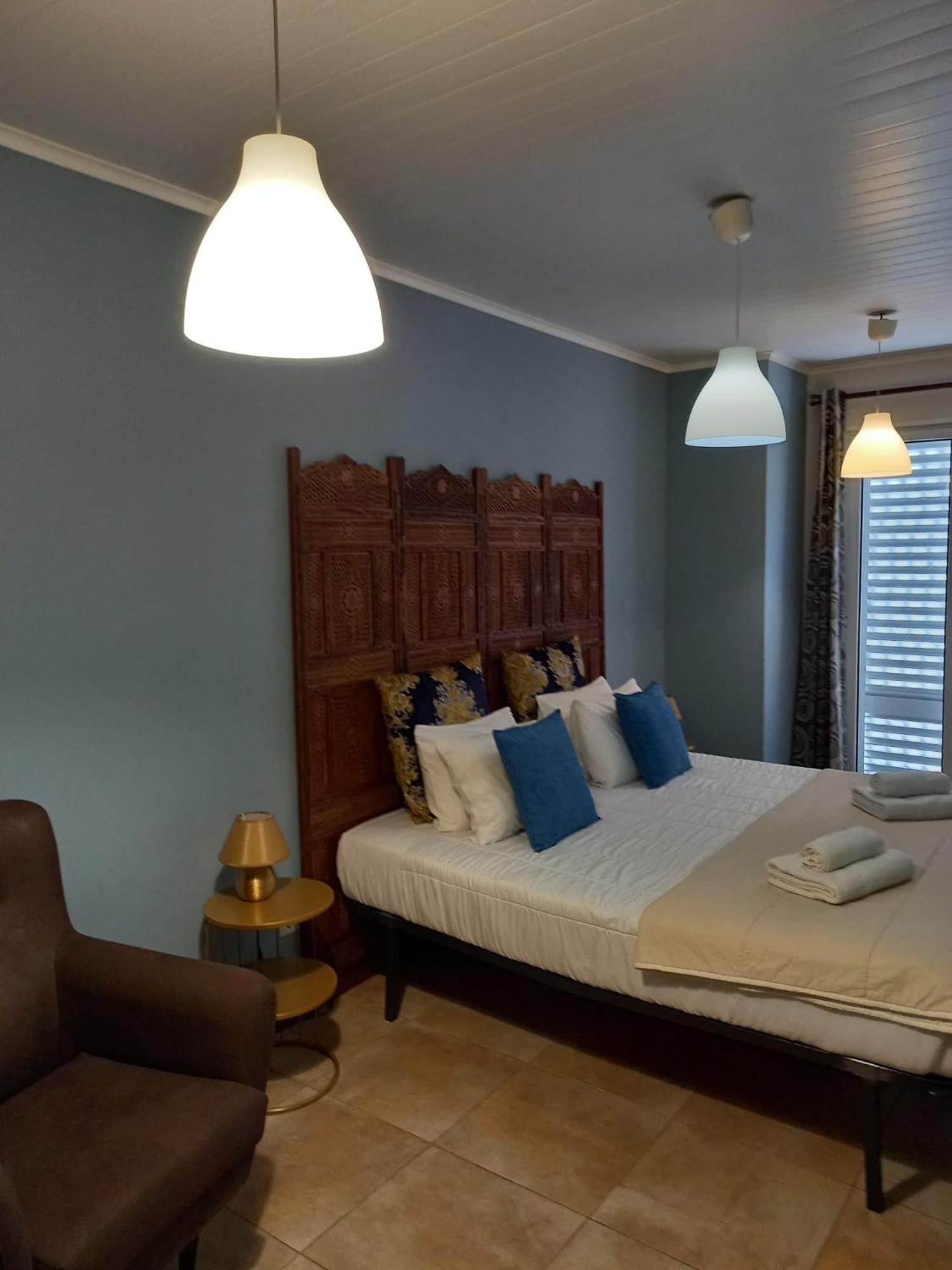 Azor International Apartment I ปอนตาเดลกาดา ภายนอก รูปภาพ